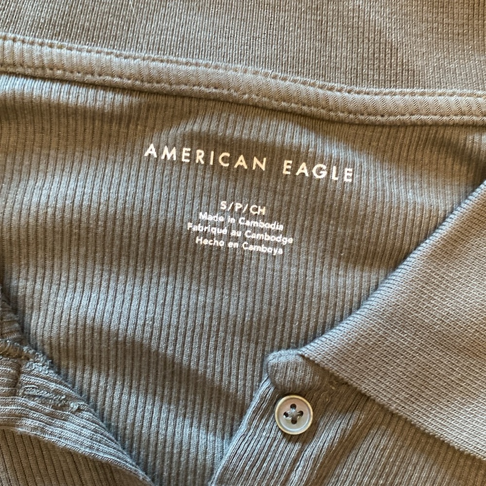 American Eagle top - Picture 2 of 3